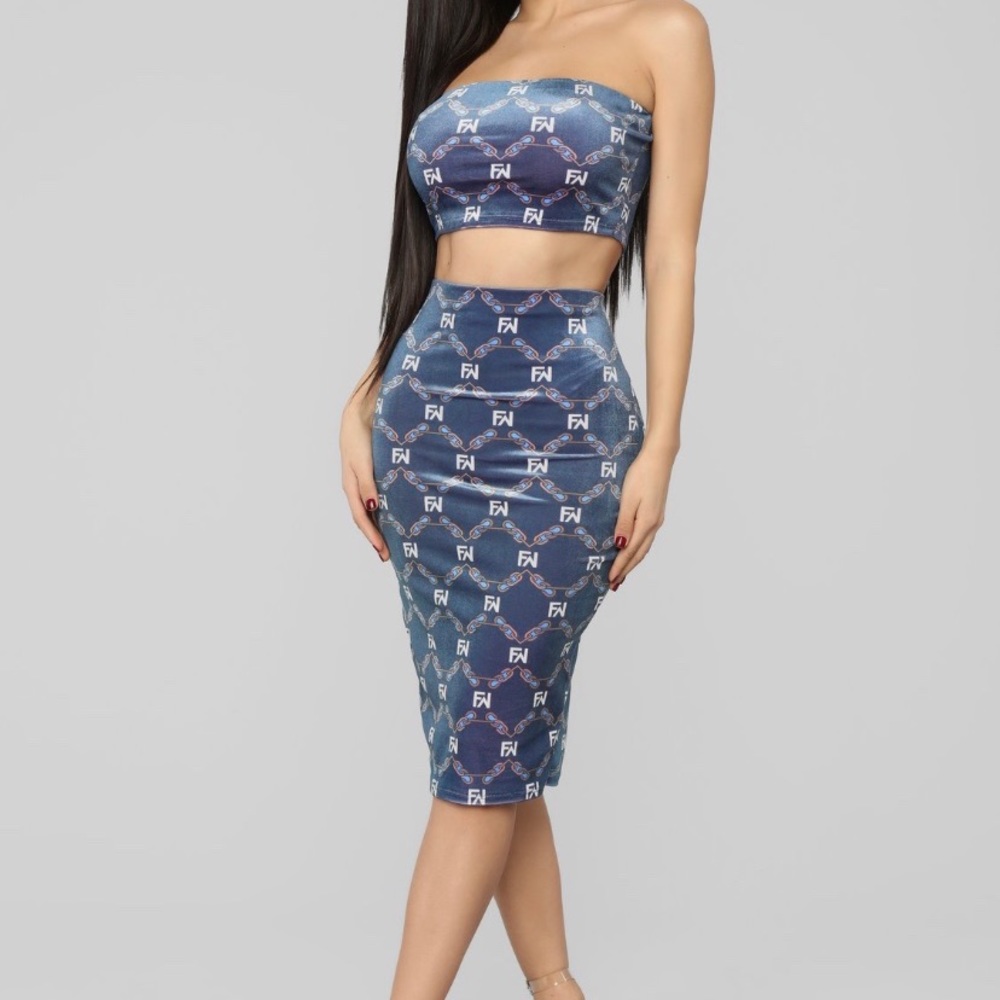 FN Babe Velvet Skirt Set